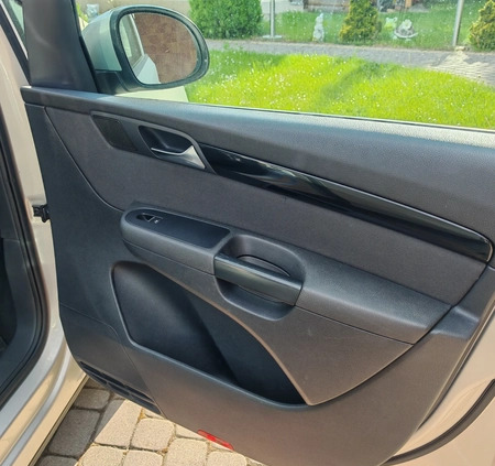 Volkswagen Caddy cena 47500 przebieg: 300000, rok produkcji 2015 z Dobiegniew małe 596